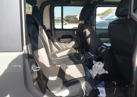 2020 Jeep Gladiator Sport S 4X4 z USA, uszkodzony, nr VIN 1C6JJTAGXLL168821